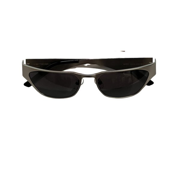 A Better Feeling Echino Steel Sunglasses in Silver Black